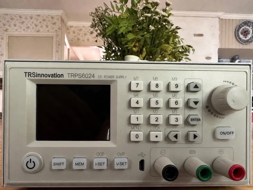 TRSInnovation TRPS6024 DC Power Supply